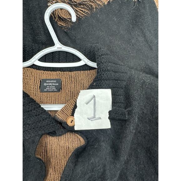 Specialty House Womens Sweater Cape One Size Black Brown Single Button Fringe - Picture 10 of 10